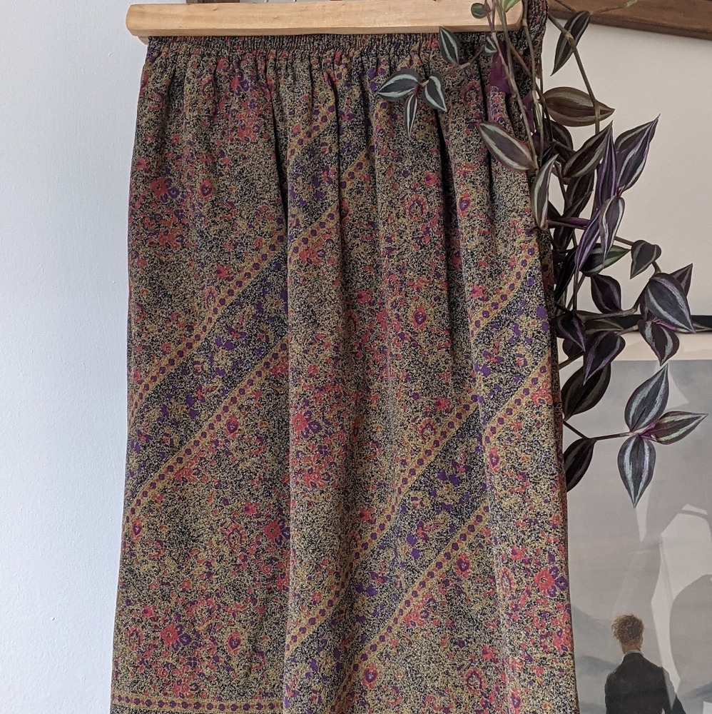 Silky vintage 70s skirt